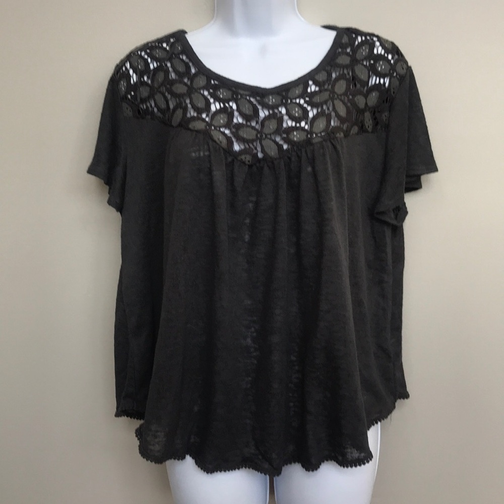 Cape Juby Floral Appliqué Top Grey (Juniors) Large